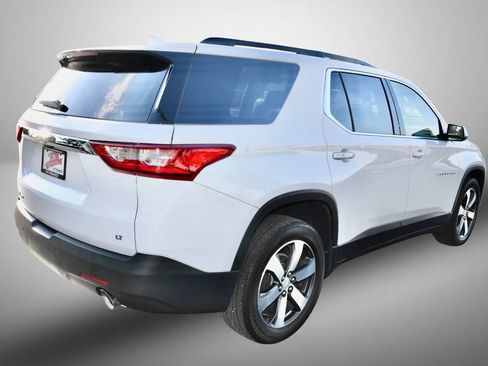 Used 2019 Chevrolet Traverse LT w/ LT Premium Package AWD/4WD image 7