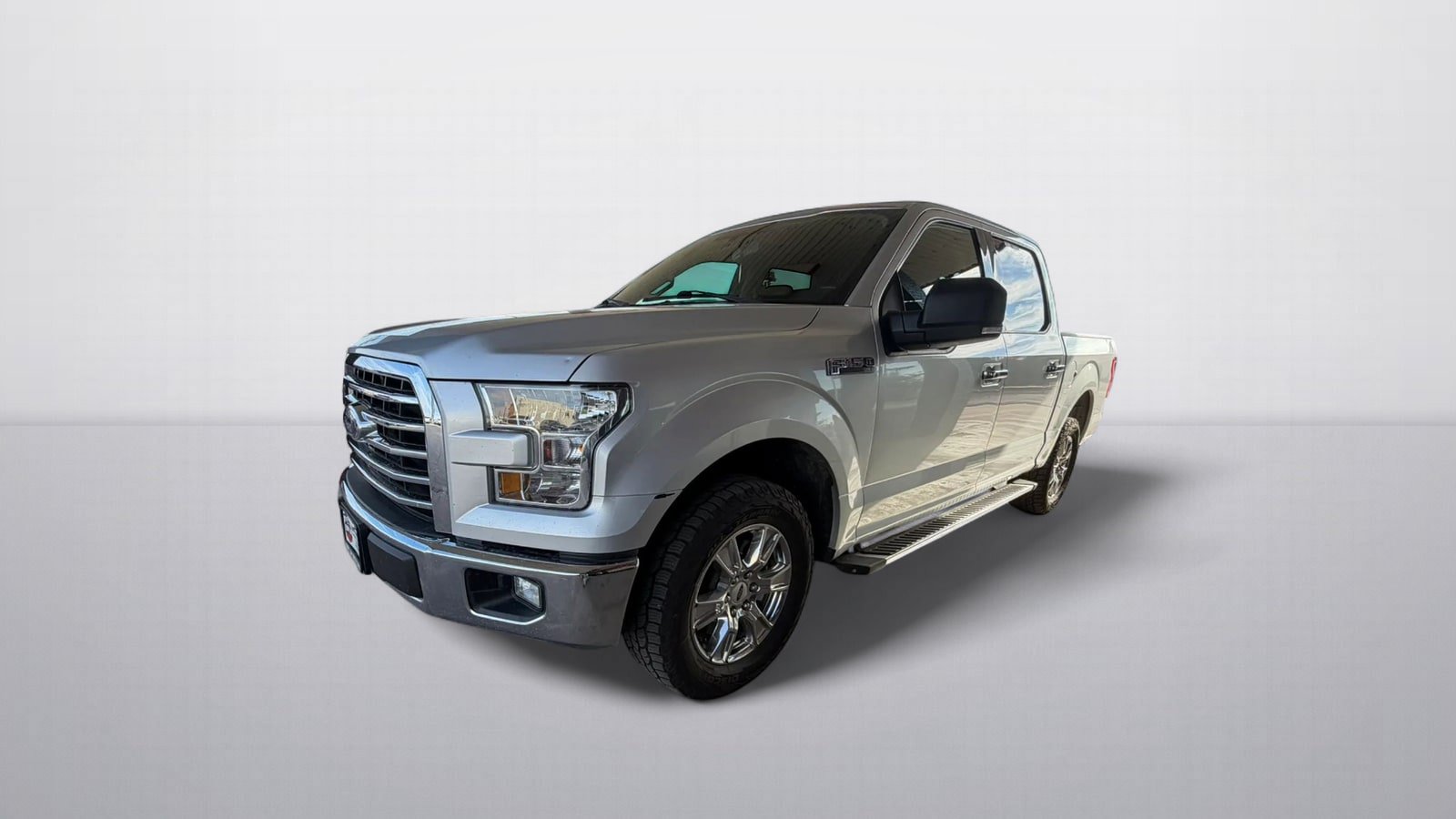 Used 2017 Ford F150 XLT w/ Equipment Group 302A Luxury RWD image 1