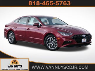 Used 2023 Hyundai Sonata SEL image 1