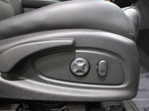 Used 2014 Chevrolet Impala LT w/ Convenience Package image 28