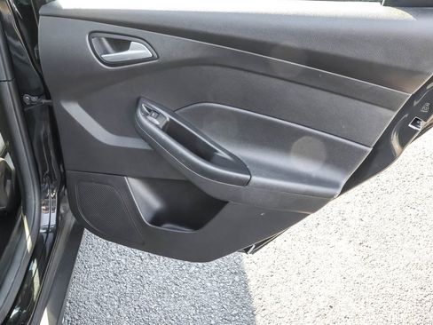 Used 2014 Ford Focus SE image 29