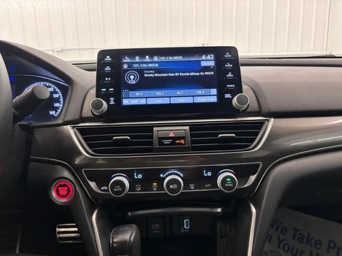 Used 2019 Honda Accord Sport image 39