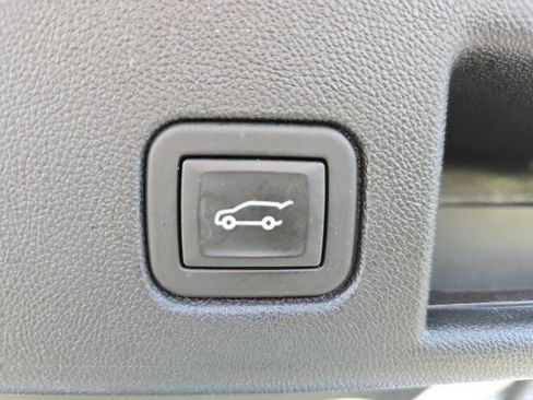 Used 2024 Chevrolet Equinox LT w/ LPO, Floor Liner Package FWD image 14
