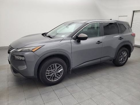 Used 2023 Nissan Rogue S AWD/4WD image 2