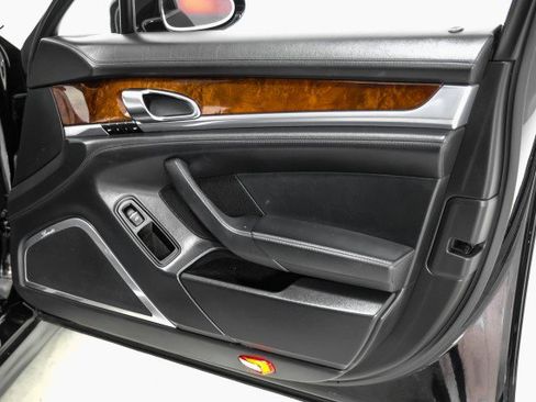 Used 2010 Porsche Panamera Turbo image 48