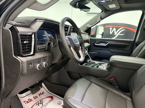 New 2025 GMC Sierra 2500 Denali w/ Denali Reserve Package image 12