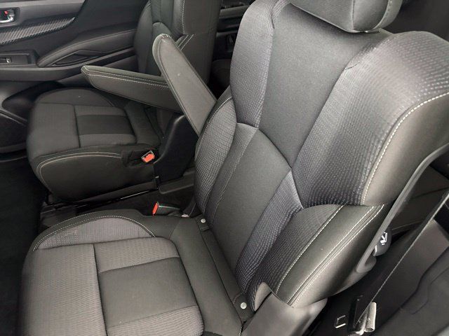 Used 2025 Subaru Ascent Premium AWD/4WD image 24