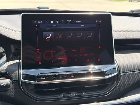 New 2026 Jeep Compass Latitude AWD/4WD image 16