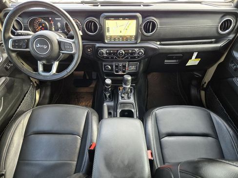 Used 2022 Jeep Gladiator Overland w/ Popular Equipment Package AWD/4WD image 23