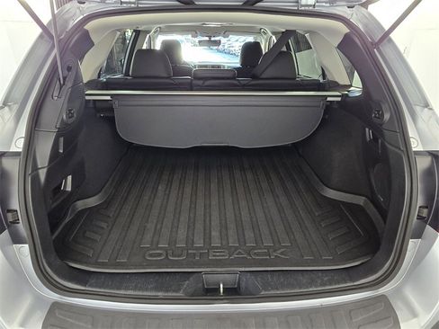 Used 2018 Subaru Outback 3.6R Limited image 15