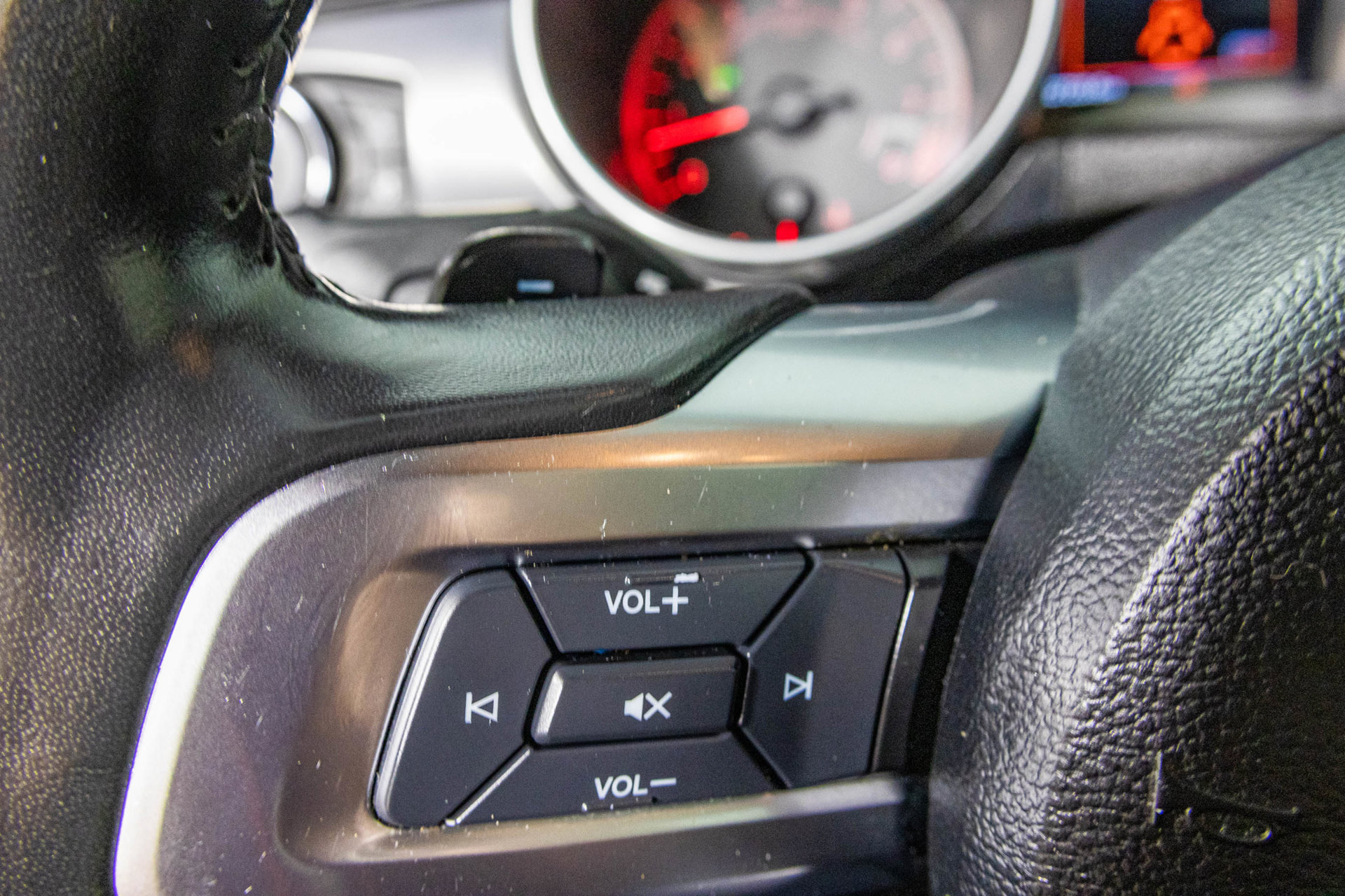 Used 2019 Ford Mustang GT Premium RWD image 32