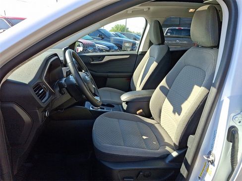 Certified 2022 Ford Escape SE w/ SE Sport Appearance Package image 13