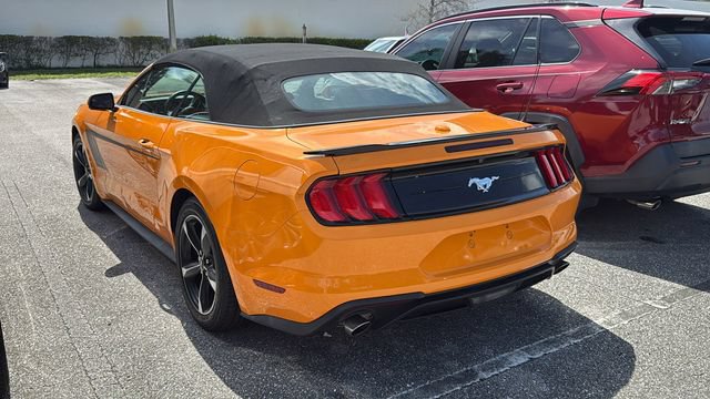 Used 2019 Ford Mustang Convertible RWD image 4