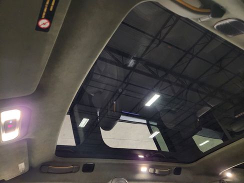 Used 2023 Rivian R1S Launch Edition image 31