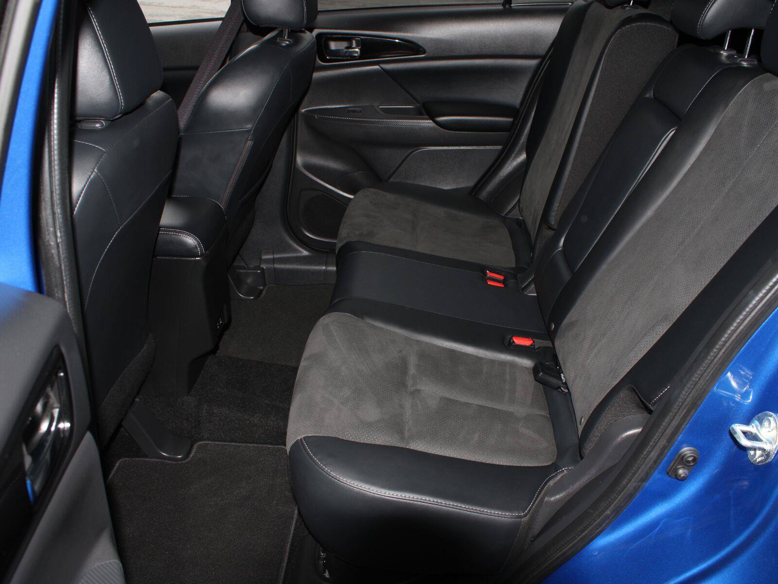 Used 2025 Mitsubishi Eclipse Cross AWD image 19