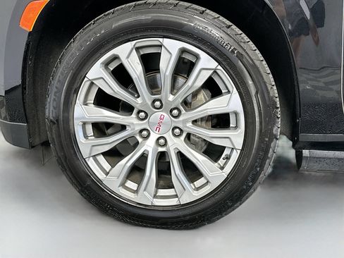 Used 2021 GMC Yukon XL Denali w/ Denali Ultimate Package AWD/4WD image 35