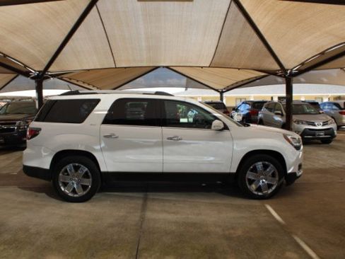 Used 2017 GMC Acadia Limited SLT image 8