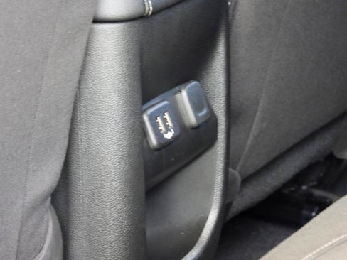 Used 2021 Chevrolet Colorado LT RWD image 49