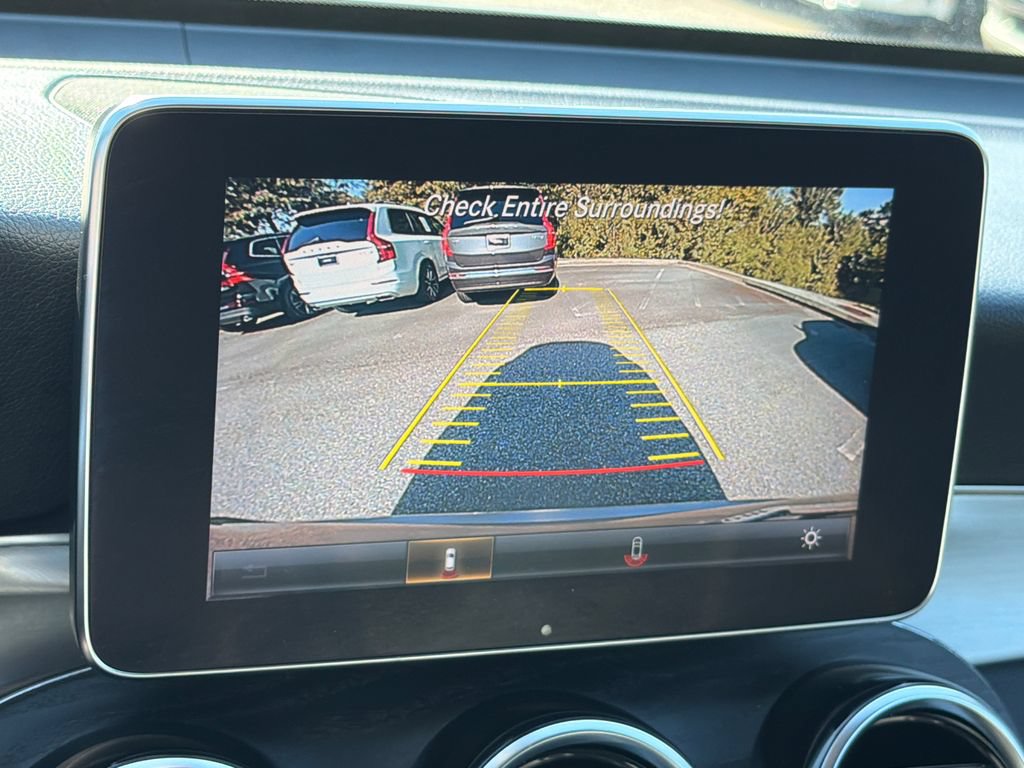 Used 2019 Mercedes-Benz GLC 300 4MATIC w/ Multimedia Package image 33