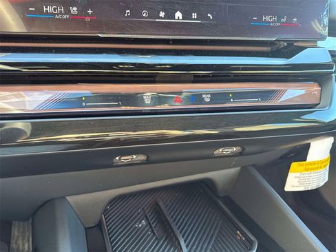 Certified 2025 BMW i5 xDrive40 w/ Premium Package image 13