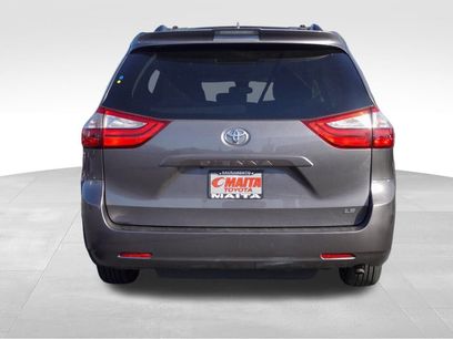 Certified 2018 Toyota Sienna LE