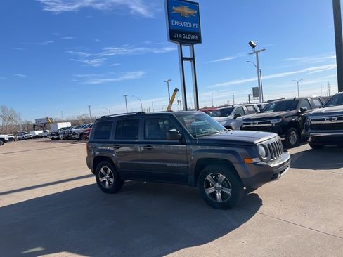 Used 2016 Jeep Patriot High Altitude image 6