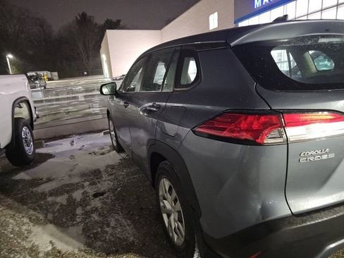 Used 2024 Toyota Corolla Cross L image 4