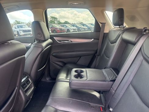 Used 2019 Cadillac XT5 Premium Luxury w/ Advanced Security Package image 37