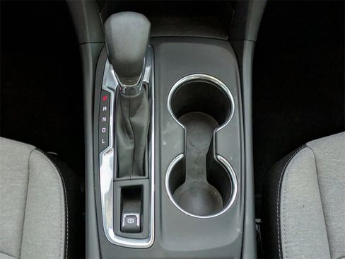 Used 2023 Chevrolet Equinox LT image 18