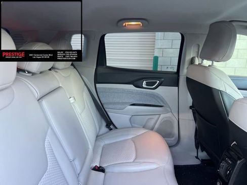 Used 2022 Jeep Compass Latitude image 21