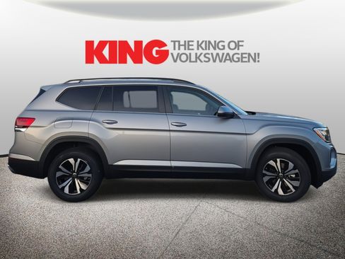 New 2026 Volkswagen Atlas SE image 2