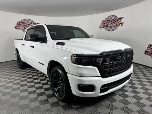 Used 2025 RAM 1500 Lone Star AWD/4WD image 9