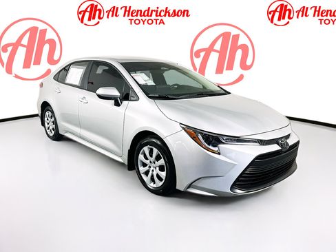 Certified 2024 Toyota Corolla LE image 1