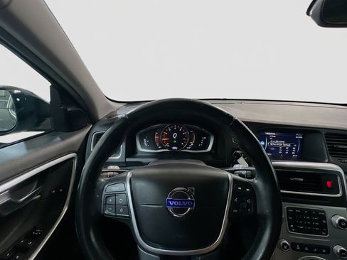 Used 2018 Volvo V60 T5 Cross Country w/ Convenience Package AWD/4WD image 7