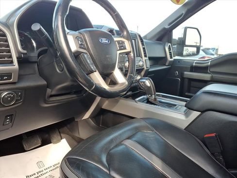 Used 2018 Ford F150 Platinum w/ Equipment Group 701A Luxury image 14