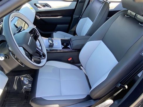 New 2026 Land Rover Range Rover Velar Dynamic SE image 6