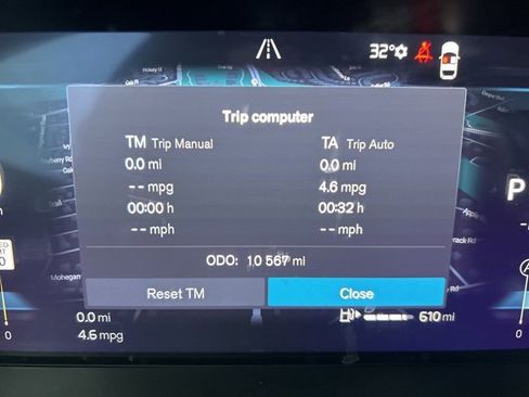 Certified 2025 Volvo XC60 B5 Plus image 21