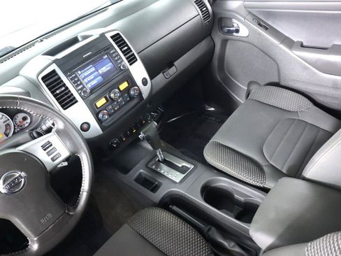 Used 2016 Nissan Frontier PRO-4X image 28