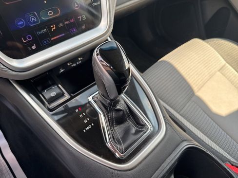 Used 2022 Subaru Outback Premium image 31