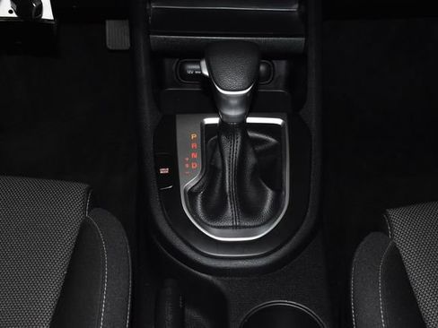 Used 2024 Kia Forte LXS image 17