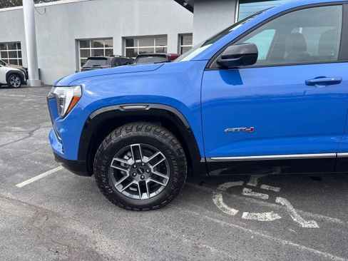 New 2026 GMC Terrain AT4 w/ Convenience Package III image 7