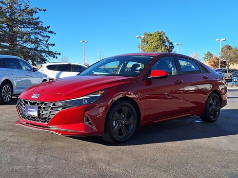 Certified 2022 Hyundai Elantra Blue image 6