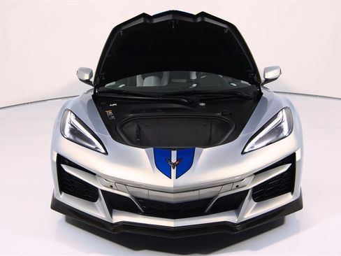 Used 2024 Chevrolet Corvette E-Ray AWD/4WD image 41