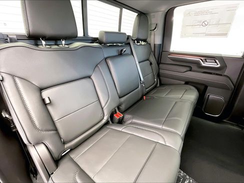 New 2026 GMC Sierra 3500 Denali w/ Denali Reserve Package image 10