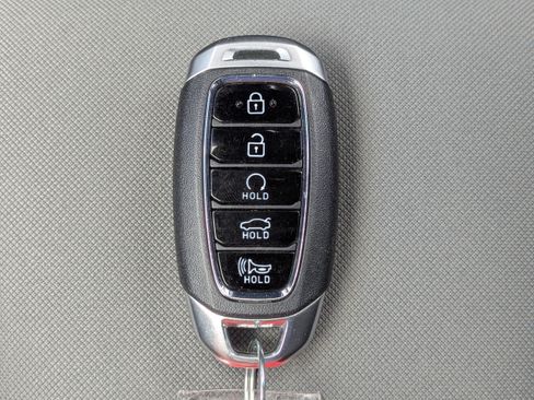 Used 2023 Hyundai Elantra SEL FWD image 27