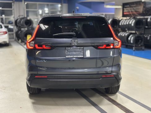 Used 2024 Honda CR-V EX image 5