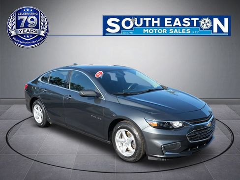 Used 2017 Chevrolet Malibu LS FWD image 2