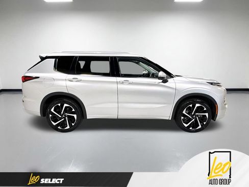Used 2022 Mitsubishi Outlander SEL AWD/4WD image 6