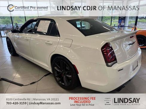 Certified 2023 Chrysler 300 C RWD image 6