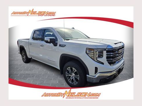 Used 2025 GMC Sierra 1500 SLT image 1